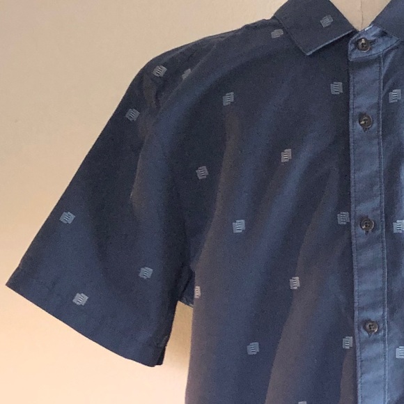 Volcom NWT Men’s Modern Fit short sleeve shirt. - Picture 3 of 7